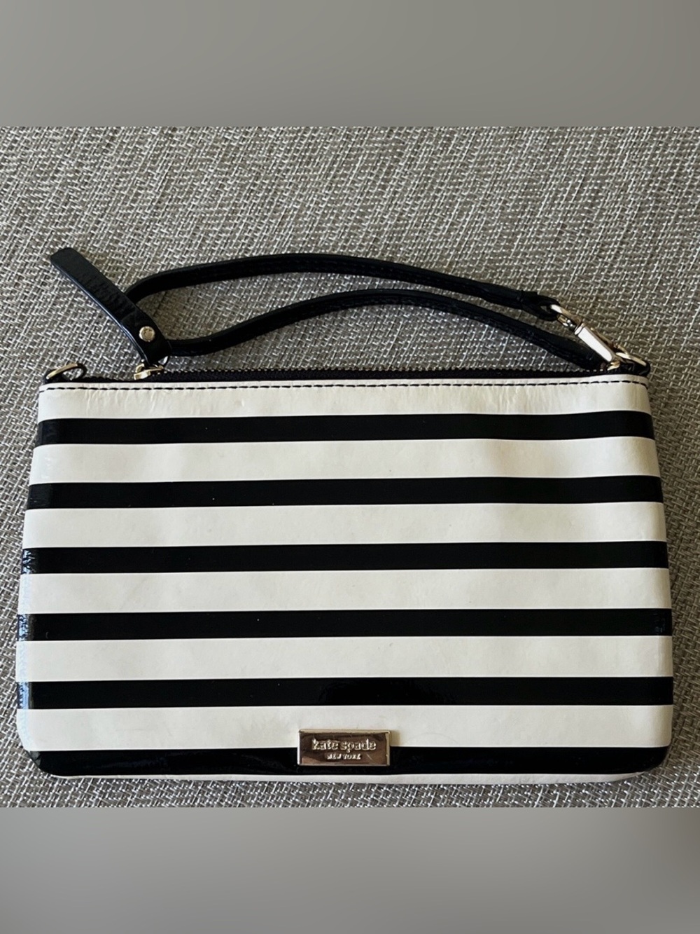 kate spade Lolly Chelsea Park Wristlet - Picture 5 of 7